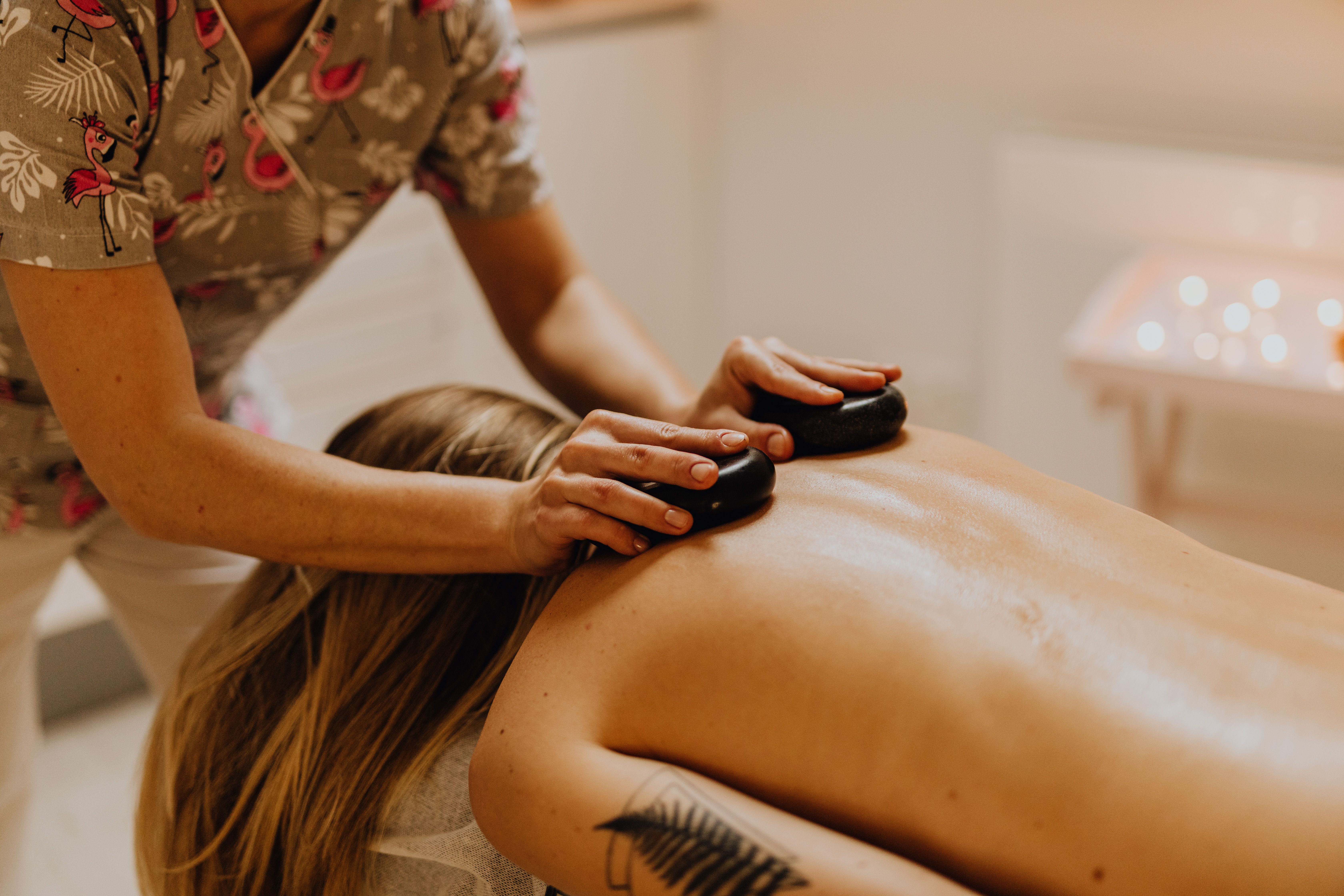 Hot stone massage treatment in Upper Mount Gravatt Brisbane